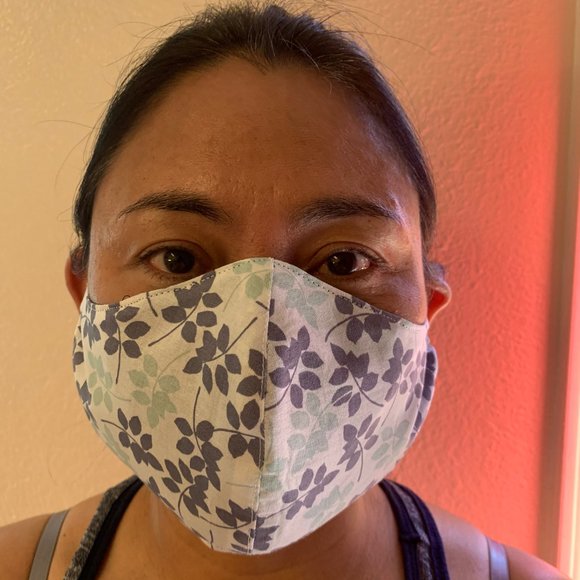 Floral Face Mask w Wire & Filter Slot Washable - Picture 2 of 8